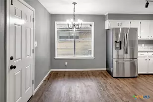 111 Concord Ln, Victoria, TX 77901 - Photo 8