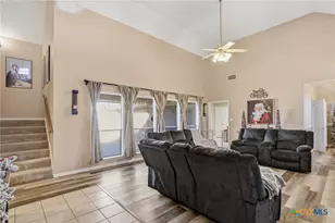 408 Cherrystone Cir, Victoria, TX 77904 - Photo 6