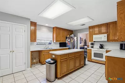 408 Cherrystone Circle, Victoria, TX 77904 - Photo 14