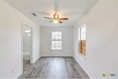 1102 S 3rd Street, Copperas Cove, TX 76522 - Photo 10