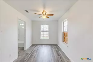 1102 S 3rd St, Copperas Cove, TX 76522 - Photo 10