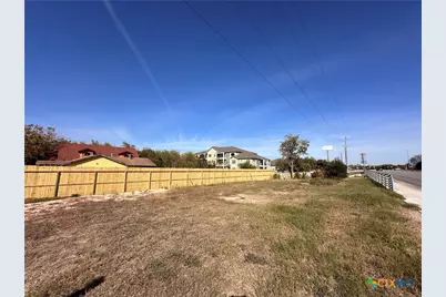 295 S West End Avenue, New Braunfels, TX 78130 - Photo 1