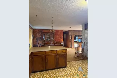 215 Price Street, Yoakum, TX 77995 - Photo 8