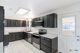 208 N 2nd St, Copperas Cove, TX 76522 - Photo 10