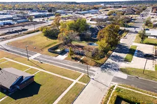 208 N 2nd St, Copperas Cove, TX 76522 - Photo 36