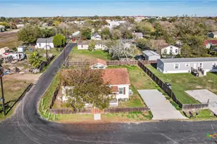 1002 E Commercial St, Victoria, TX 77901 - Photo 30