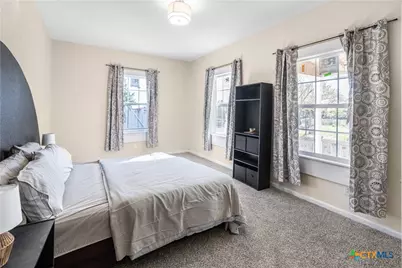 1002 E Commercial Street, Victoria, TX 77901 - Photo 4