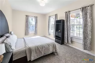 1002 E Commercial St, Victoria, TX 77901 - Photo 4