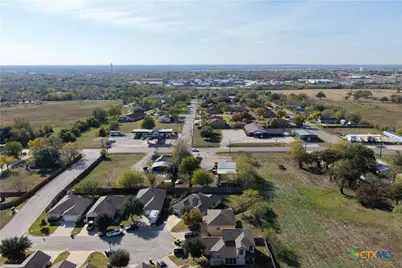 1320 Fern Court, Gonzales, TX 78629 - Photo 6