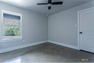 395 W Avenue J, Belton, TX 76513 - Photo 20