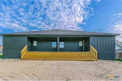 395 W Avenue J, Belton, TX 76513 - Photo 6