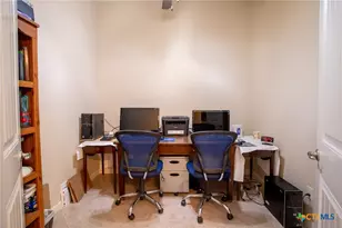 102 Luke Ct, Victoria, TX 77904 - Photo 26