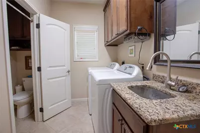 102 Luke Court, Victoria, TX 77904 - Photo 28