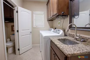 102 Luke Ct, Victoria, TX 77904 - Photo 28