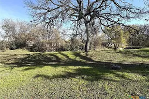 1002 W Avenue B, Copperas Cove, TX 76522 - Photo 14