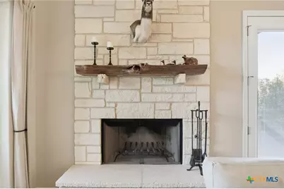 1630 Bella Vista, Canyon Lake, TX 78133 - Photo 10