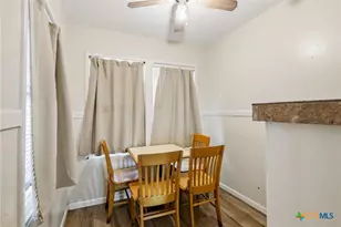 1507 E Mistletoe Ave, Victoria, TX 77901 - Photo 10