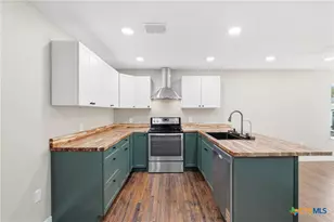 127 Roosevelt Dr, Seguin, TX 78155 - Photo 38