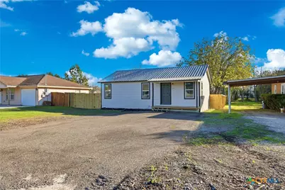 127 Roosevelt Drive, Seguin, TX 78155 - Photo 2
