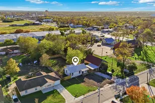 127 Roosevelt Dr, Seguin, TX 78155 - Photo 30