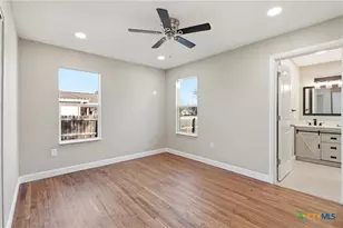 127 Roosevelt Dr, Seguin, TX 78155 - Photo 42