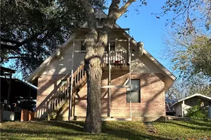 882 Buerger Ln, Seguin, TX 78155 - Photo 4