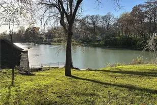 882 Buerger Ln, Seguin, TX 78155 - Photo 6