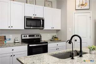 1708 Chianti Pass, New Braunfels, TX 78130 - Photo 10