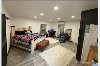 202 Clark Street, Yoakum, TX 77995 - Photo 6