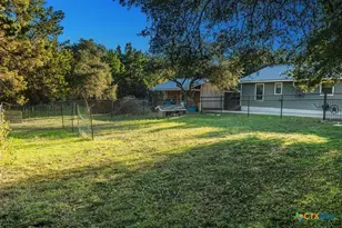 445 Scenic Hills Dr, Canyon Lake, TX 78133 - Photo 20