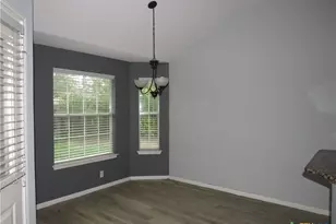 18913 Leigh Ln, Pflugerville, TX 78660 - Photo 8