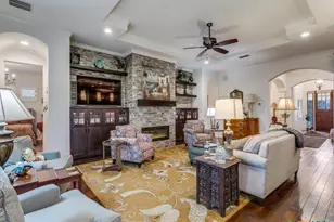 416 Mission Hill Run, New Braunfels, TX 78132 - Photo 4