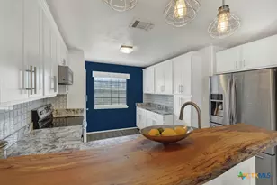 140 Baker Creek Loop, San Marcos, TX 78666 - Photo 10