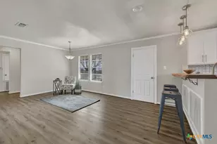 140 Baker Creek Loop, San Marcos, TX 78666 - Photo 6