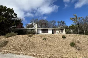 604 Yucca Dr, Copperas Cove, TX 76522 - Photo 2