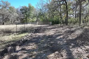 1009 County Rd 412, Chilton, TX 76632 - Photo 22
