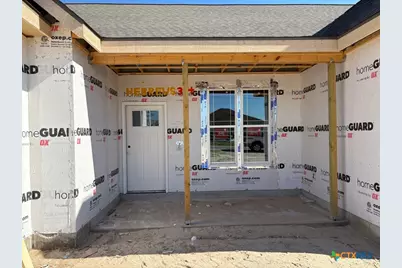 112 Oakmont Lane, La Vernia, TX 78121 - Photo 2