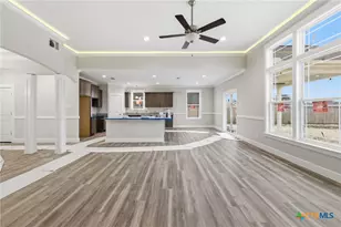 112 Oakmont Ln, La Vernia, TX 78121 - Photo 22