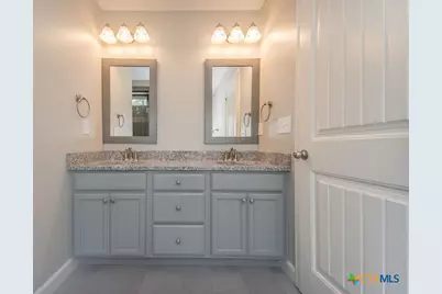 112 Oakmont Lane, La Vernia, TX 78121 - Photo 16