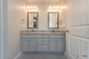 112 Oakmont Ln, La Vernia, TX 78121 - Photo 16