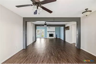 680 E Frontage Road, Victoria, TX 77905 - Photo 2