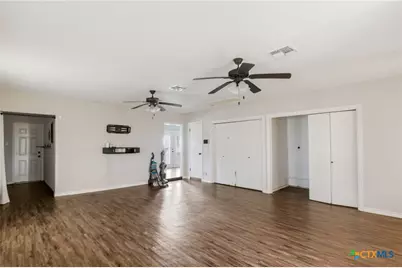 680 E Frontage Road, Victoria, TX 77905 - Photo 12