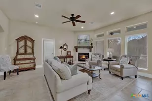 595 Oak Brook Dr, New Braunfels, TX 78132 - Photo 18