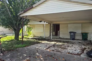 1807 N Wheeler St, Victoria, TX 77901 - Photo 1