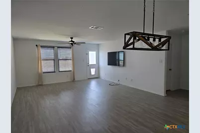 200 Pacific Waters, Seguin, TX 78155 - Photo 4