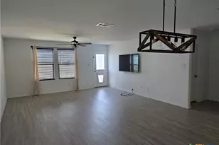 200 Pacific Waters, Seguin, TX 78155 - Photo 4