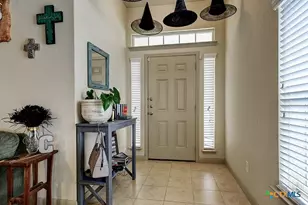 723 Spectrum Dr, New Braunfels, TX 78130 - Photo 4