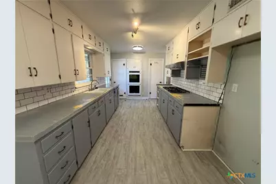 1701 N 13th Street, Temple, TX 76501 - Photo 12