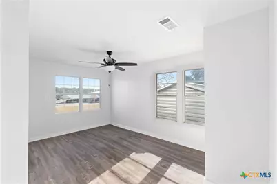 104 E Whitney Street, Hamilton, TX 76531 - Photo 4