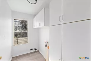 104 E Whitney St, Hamilton, TX 76531 - Photo 10